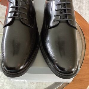 Men’s size 7 Restoration black  dress shoes